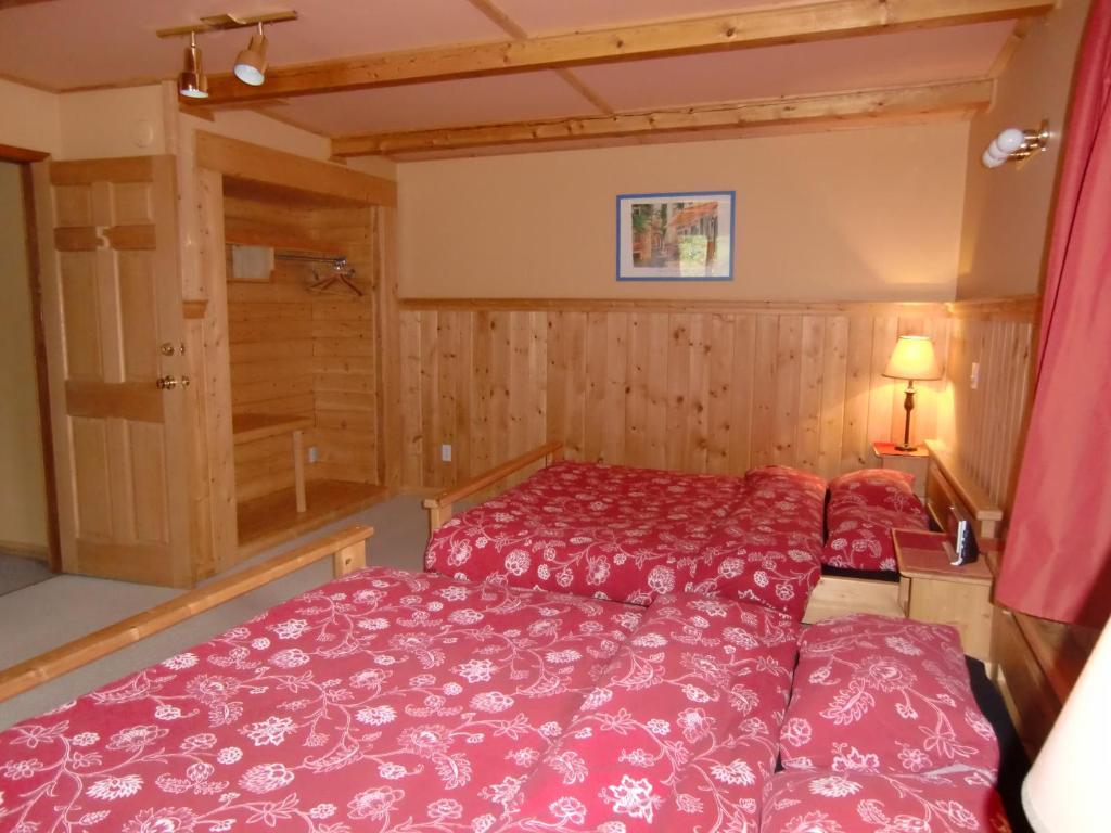 Alexa Chalets -Timber Inn & Restaurant Parson Kamer foto